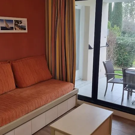 Appartement Nice 36 M Bright And Equipped With Garden Pool